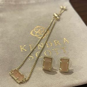 Gold earrings with matching bracelet in rose quartz